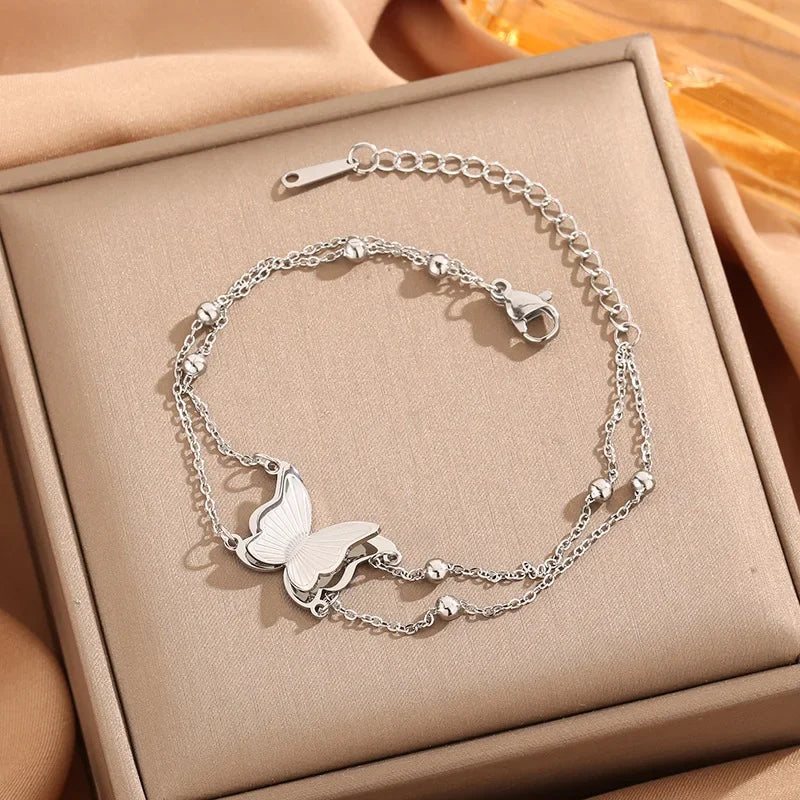 Aurelia Gold Curve Bracelet